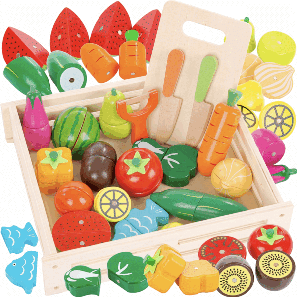 Sada dřevěných hraček v podobě pestrobarevného ovoce a zeleniny v dřevěné přepravce, určená pro děti k rozvoji motorických dovedností a poznávání druhů potravin.
