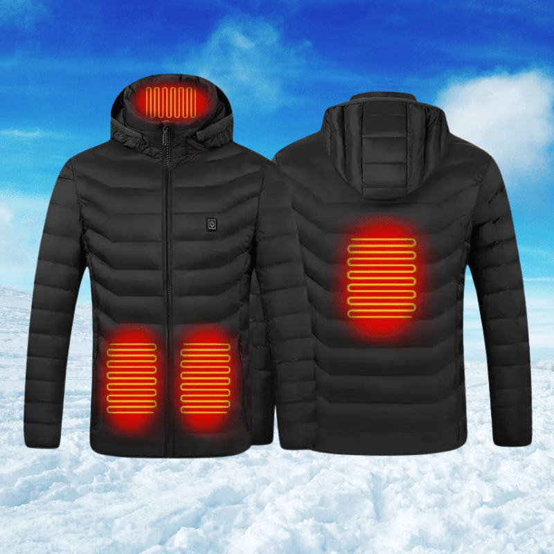 Černá zimní bunda s elektrickým vyhříváním, zobrazená zepředu a zezadu, se svítícími červenými vyhřívacími zónami na hrudi, zádech a kapuci, umístěná na zasněženém pozadí s modrou oblohou.