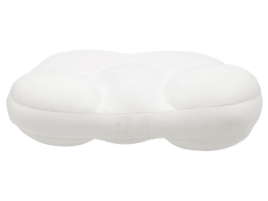 Bílý měkoučký ortopedický polštář ve tvaru oblaku s ergonomickým designem, určený pro pohodlné spaní a podporu hlavy a krku.