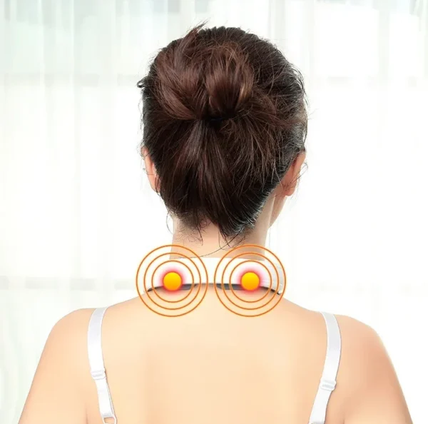 Záda osoby se stylizovaným vyobrazením dvou bodů na krku s víceúrovňovými kruhovými signálními pruhy v oranžovo-žlutých tónech, indikujícími oblast možné bolesti nebo léčby.